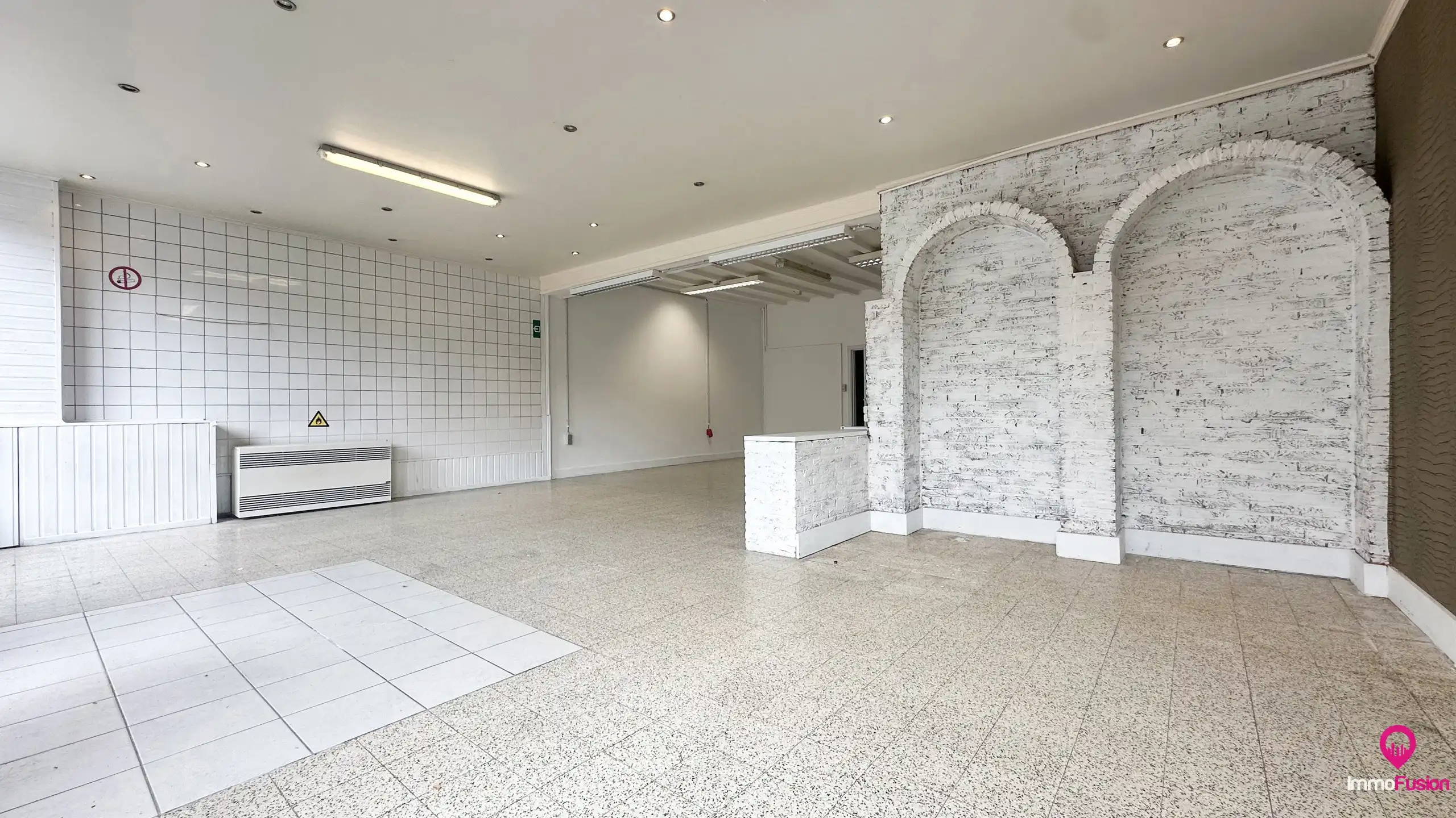 Danszaal 600m² + vergunde woonst in het bruisende Zonhoven! foto 32