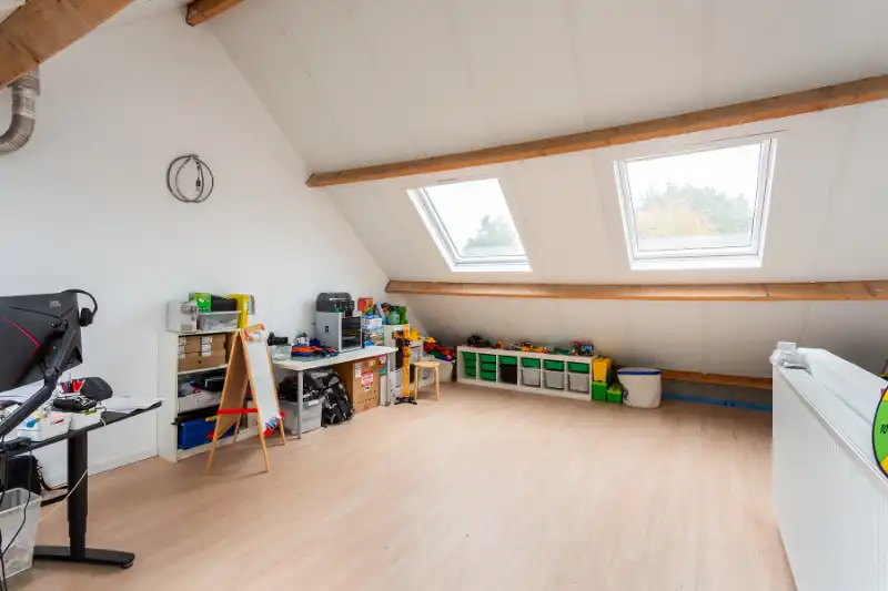 Ruime gezinswoning in rustige straat! foto 26