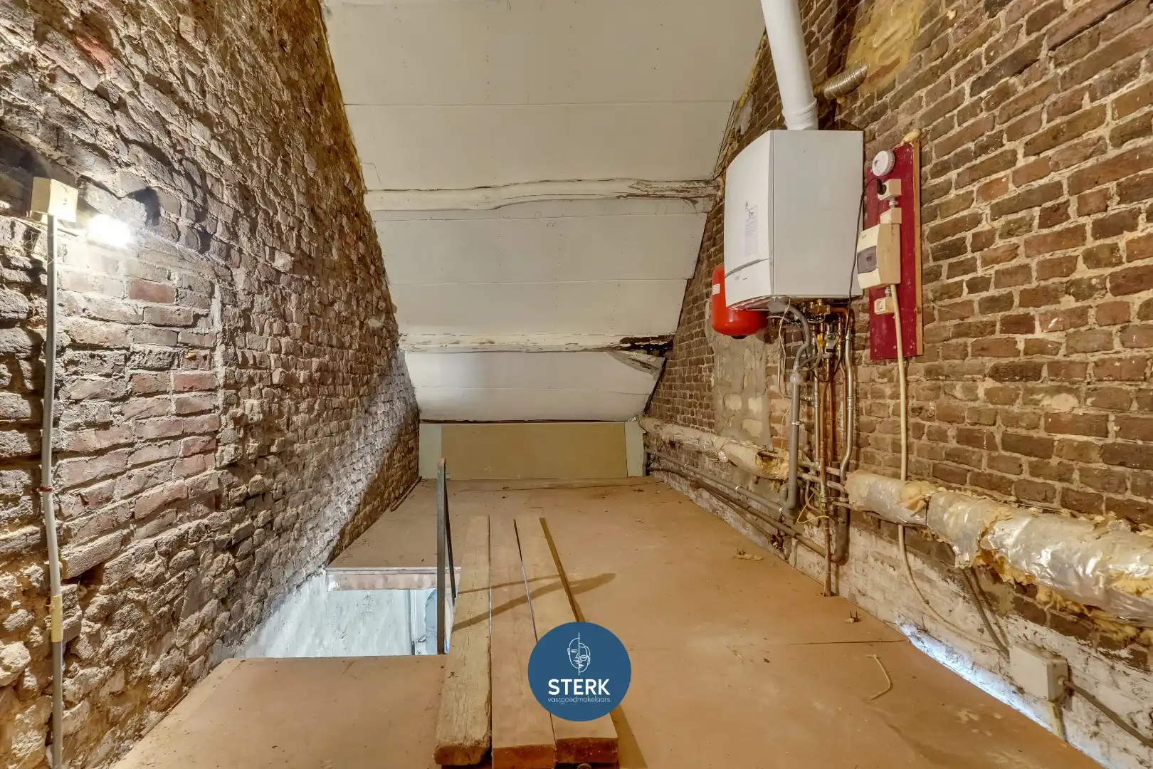 GEZINSWONING MET EEN BEWOONBARE OPP. VAN 206 M² NABIJ CENTRUM LANAKEN !  foto 15