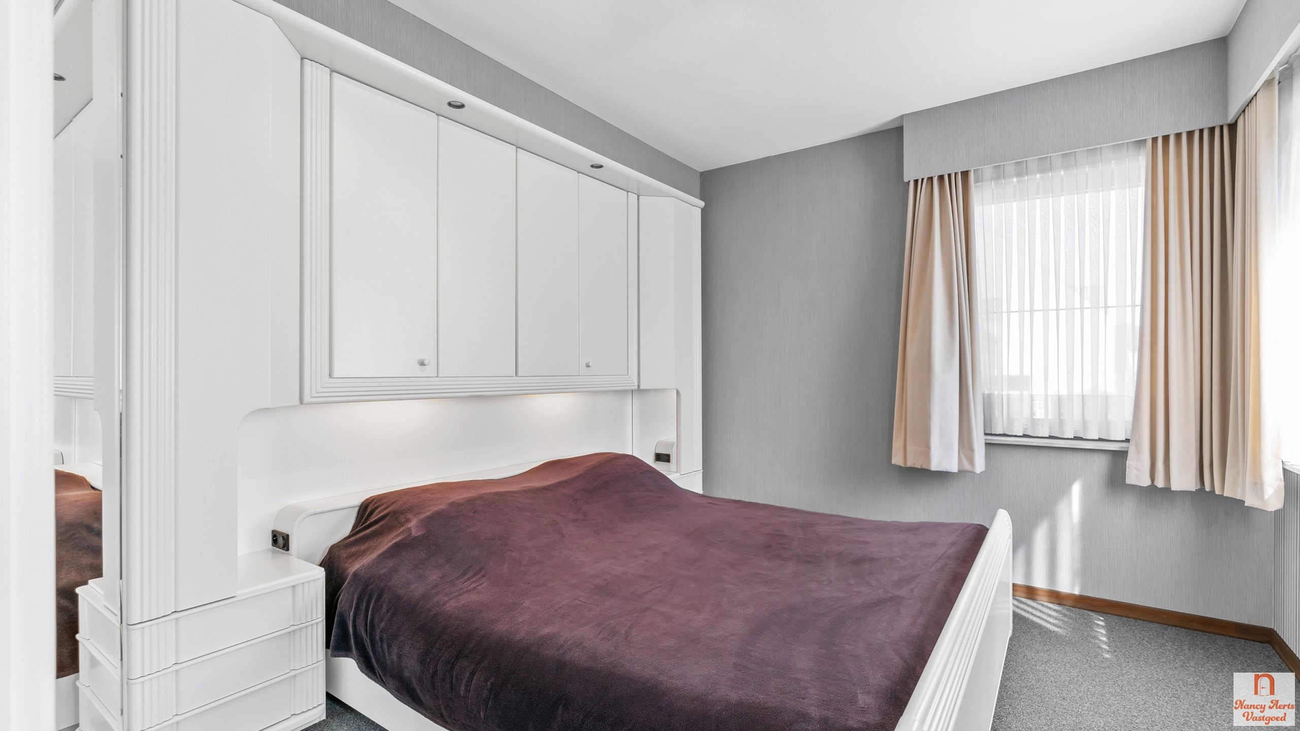 Grondig gerenoveerde woning met kwaliteitsafwerking foto 17