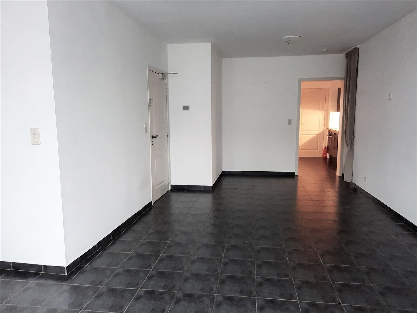 Te renoveren gelijkvloers appartement foto 17