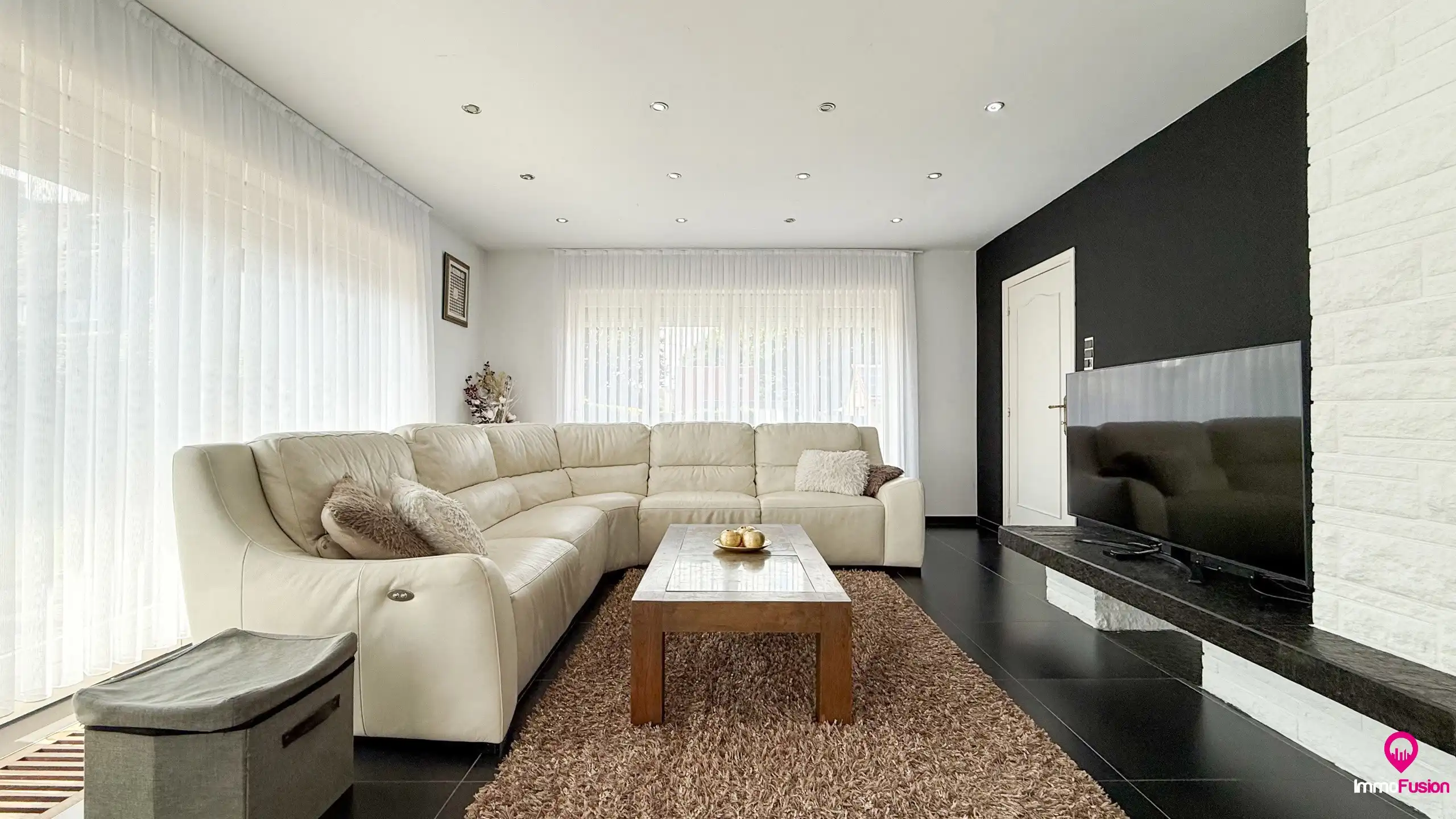 Instapklare, ruime woning met 6 slpks en enorme tuin op 26a! foto 11