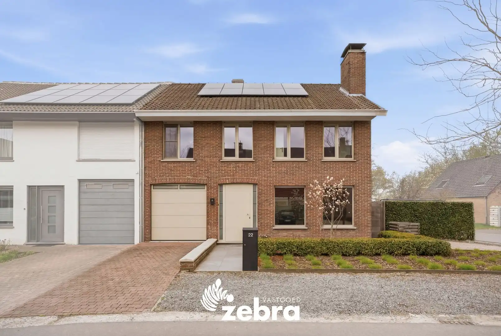 Instapklare halfopen bebouwing met 3 slaapkamers op toplocatie in Tielt foto 2