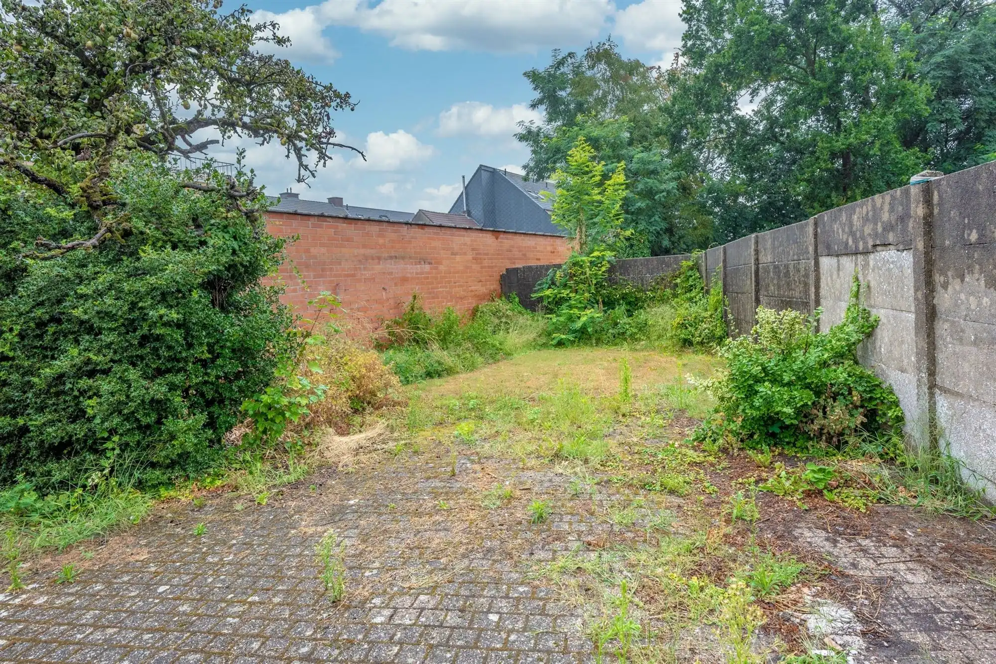 Op te frissen half-open gezinswoning met 3 slaapkamers en een ruime zolder foto 15