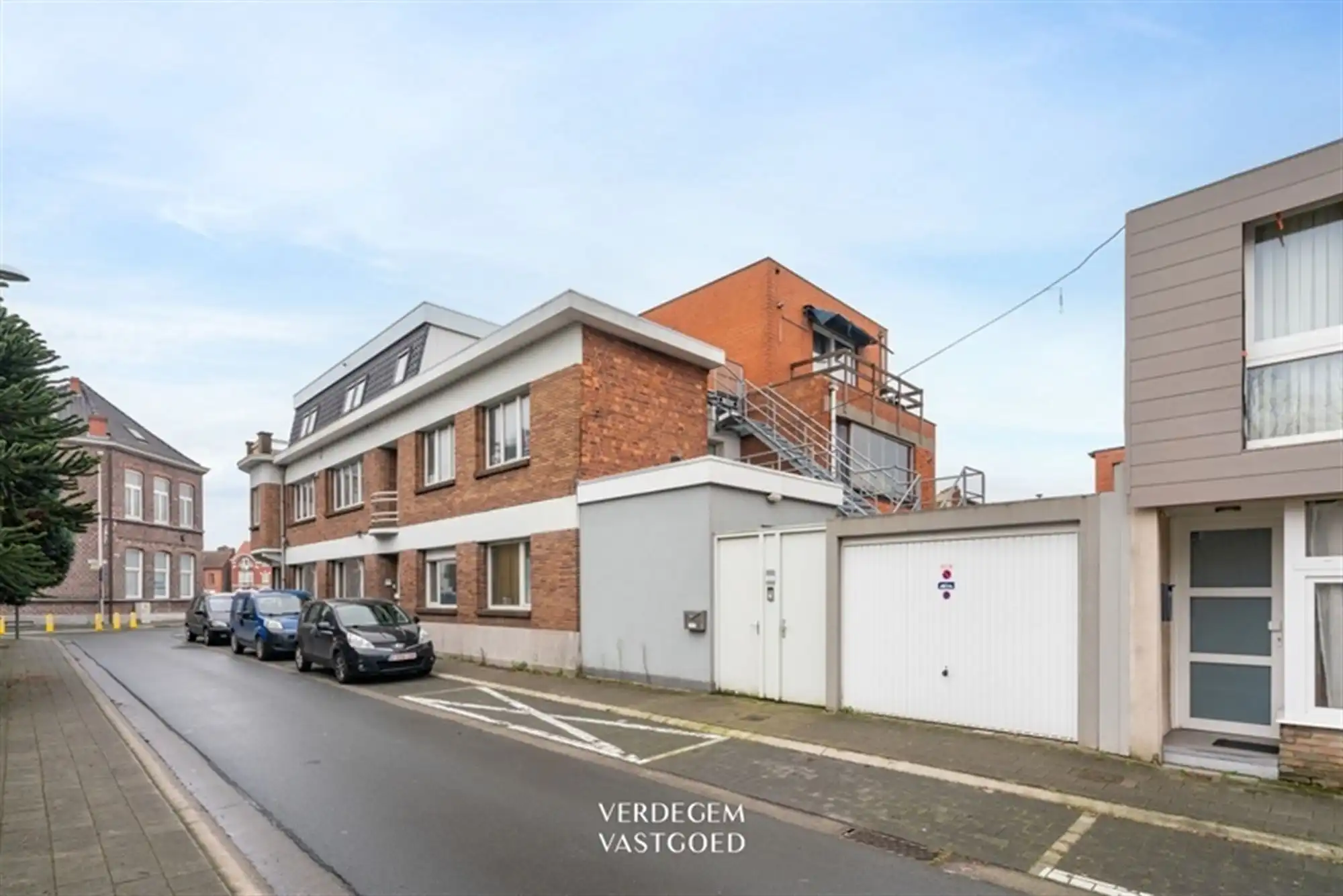 Opbrengsteigendom met 3 appartementen en garage foto 11