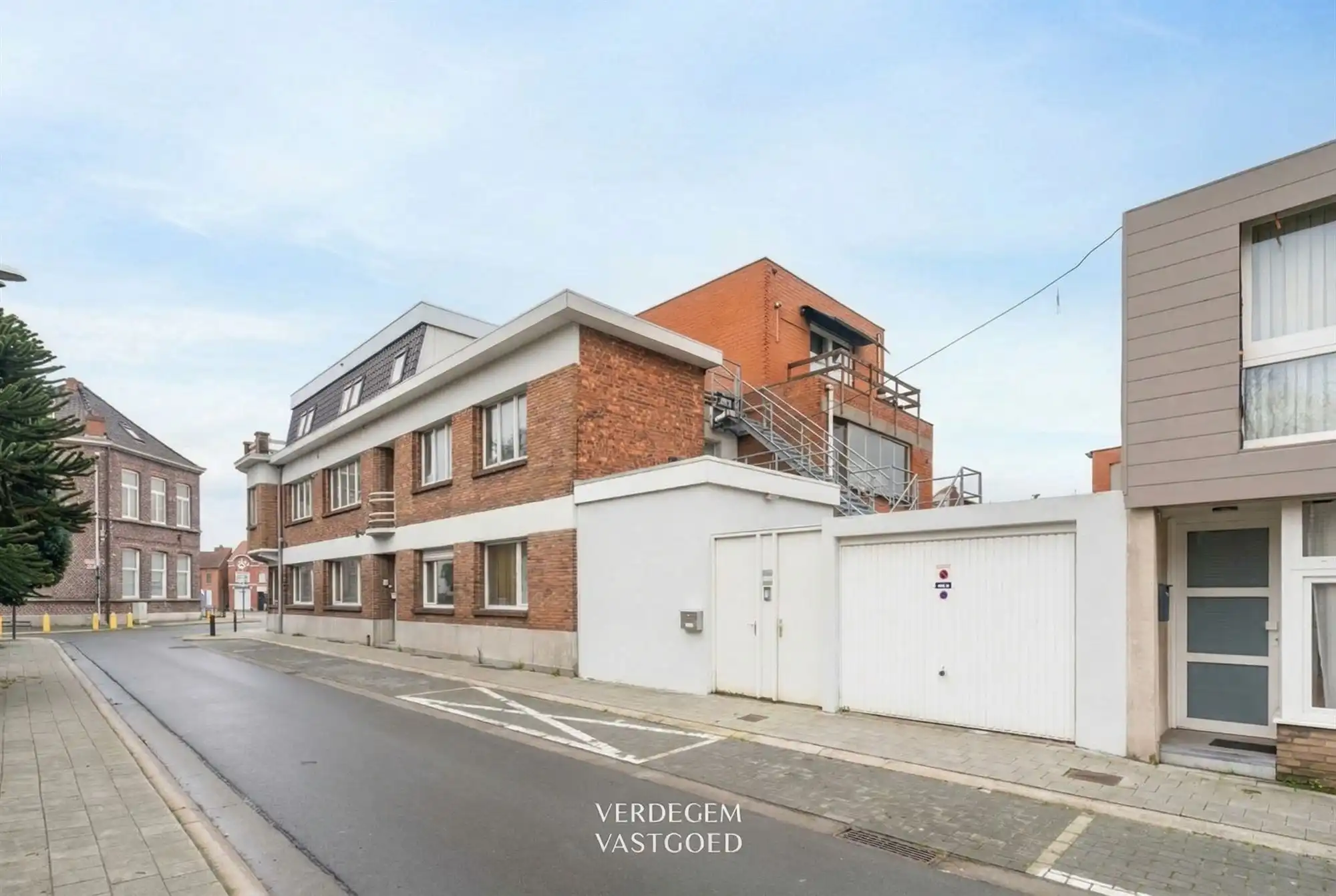 Opbrengsteigendom met 3 appartementen en garage foto 11