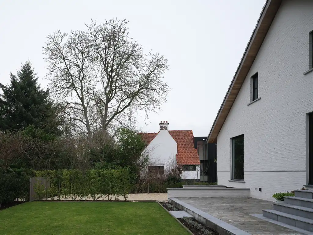 Sint-Martens-Latem – Bijzonder ruime en energiezuinige villa met woon-/werkmogelijkheid vlakbij het dorpscentrum. foto 12