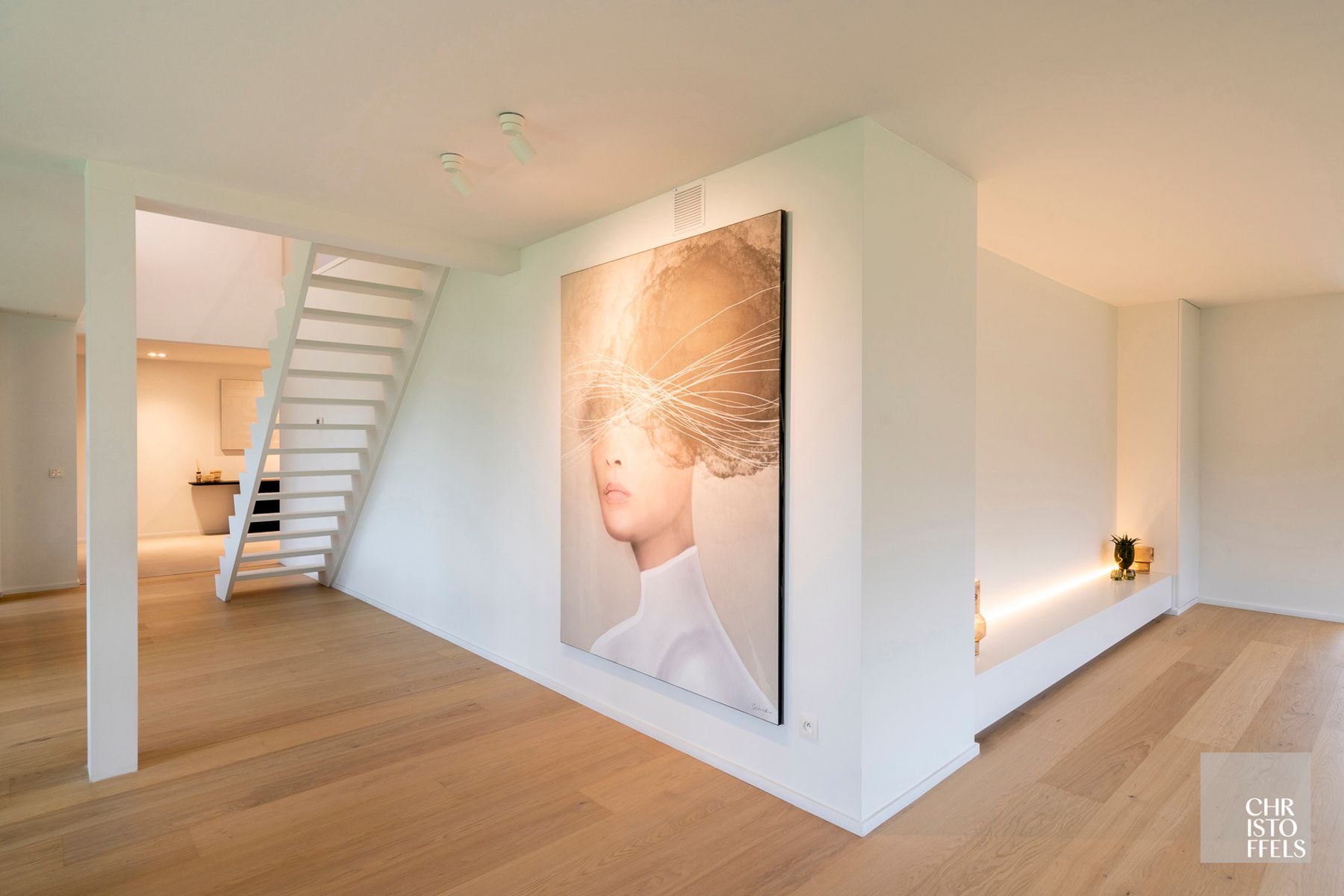 High-end gerenoveerde eigentijdse villa op een perceel van 4.379m² te Hasselt! foto 9