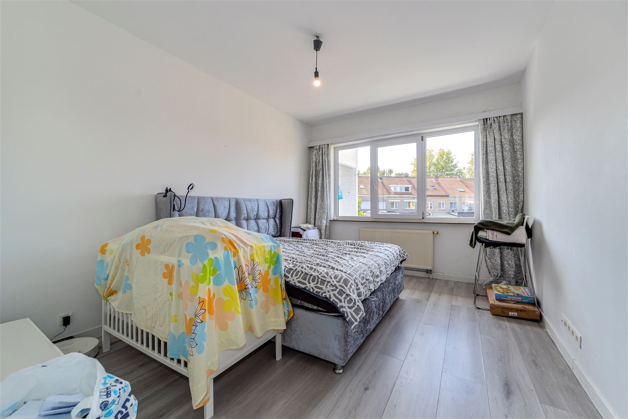 Gerenoveerd 2 slaapkamer appartement met terrasje te Merksem foto 10