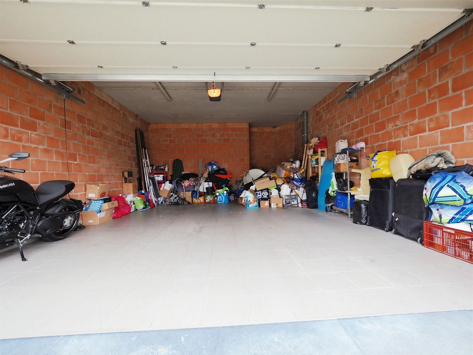 Ruim gelijkvloers appartement met terras en garage te Sint-Amands  foto 14