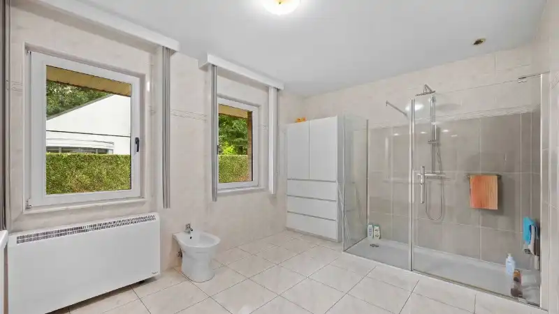 Villa van 349m² op 29a67ca met openluchtzwembad foto 9