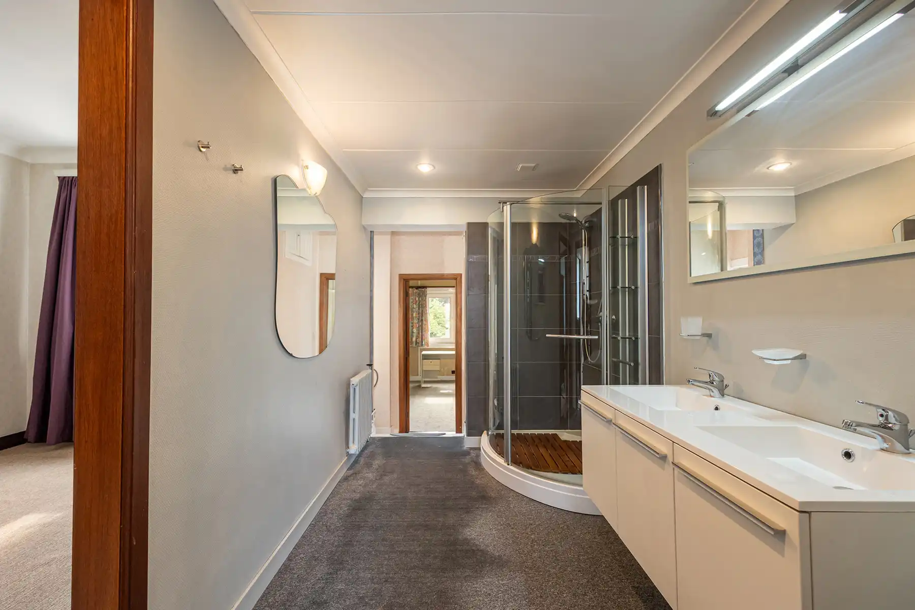 Riante, te renoveren woning op toplocatie  foto 13