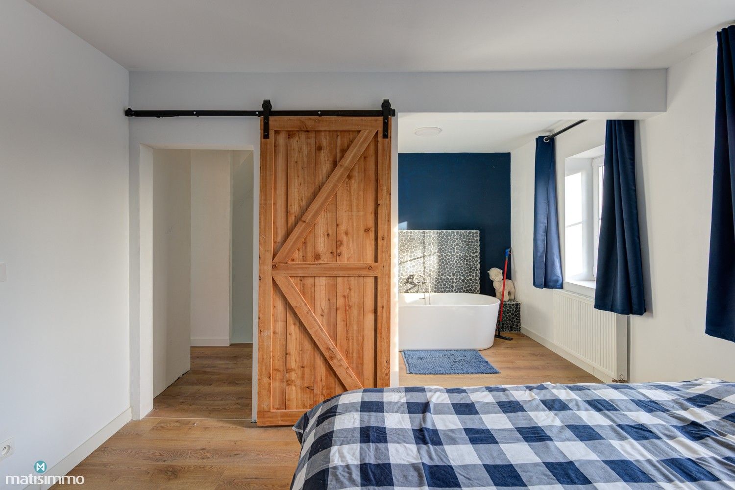 GROTENDEELS GERENOVEERDE GEZINSWONING MET ZUIDGERICHTE TUIN IN MILLEN foto 14