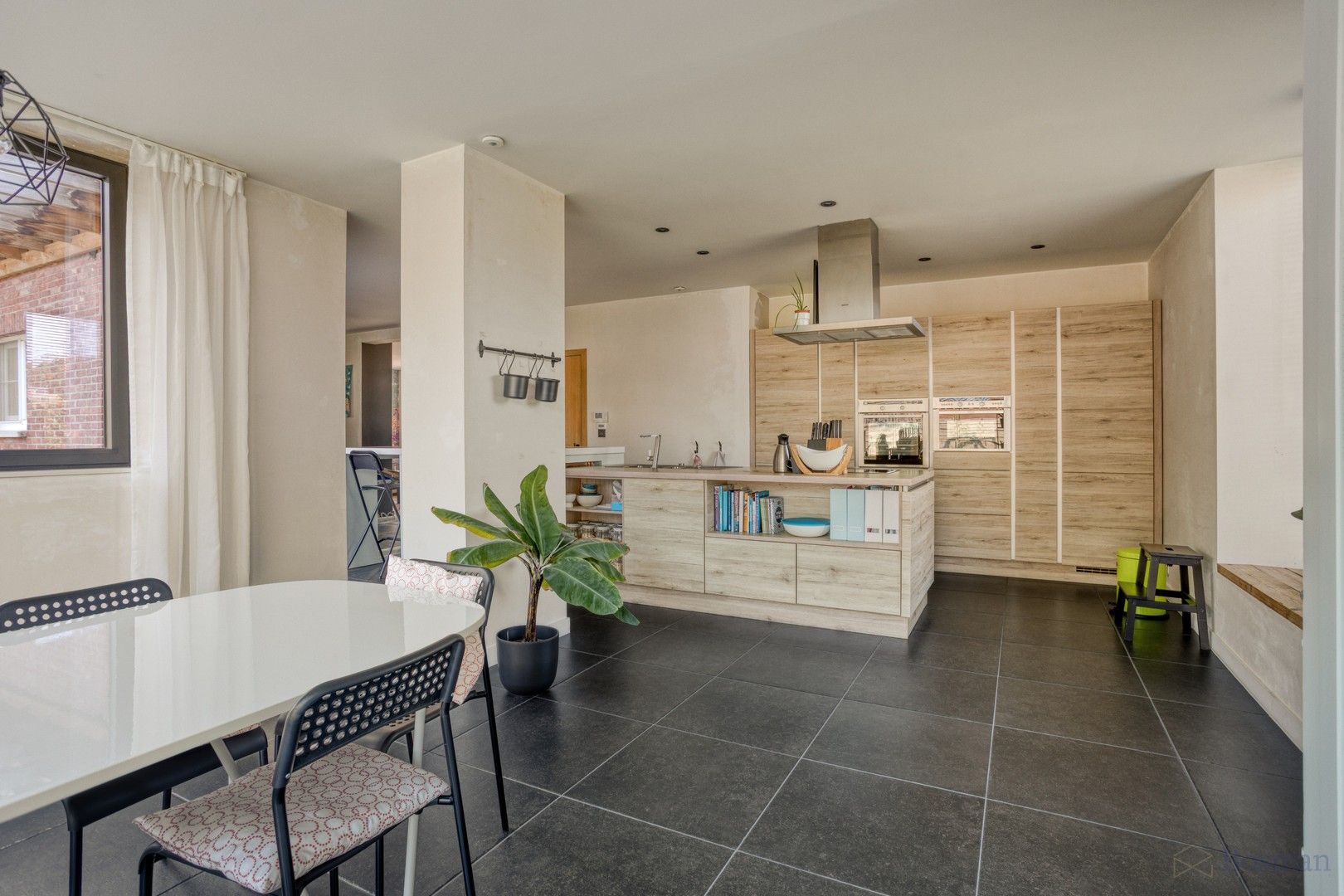 Lichtrijke energiezuinige woning te koop in Paal foto 5