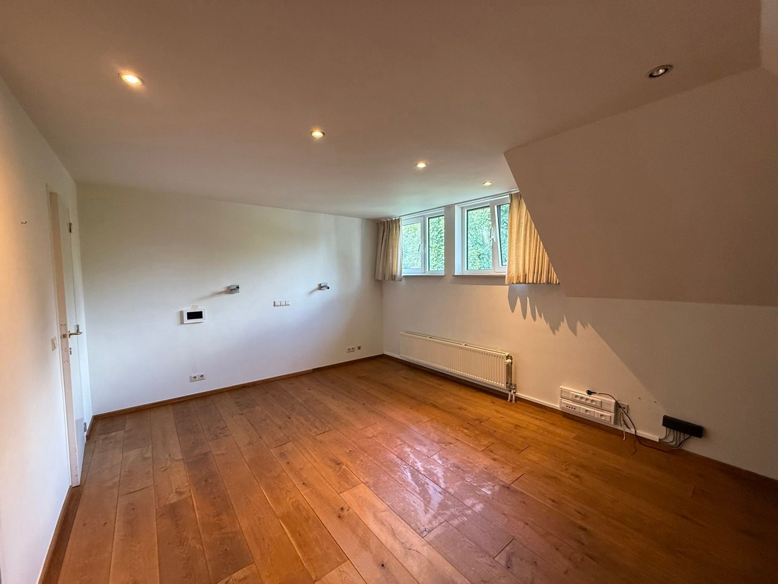 Verzorgd duplex appartement op een uitstekende ligging in het centrum van Tielt. foto 14