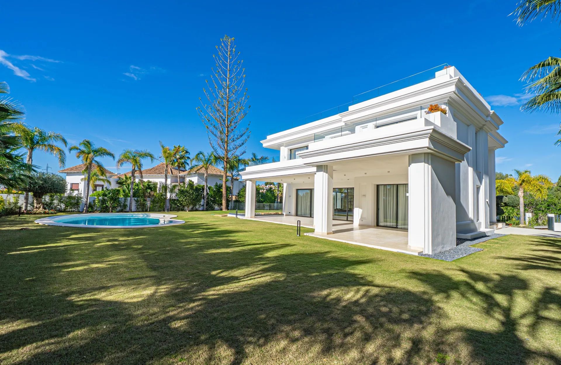 Koninklijk wonen aan de Golden Mile – exclusieve villa’s in het iconische Las Lomas del Marbella Club foto 46