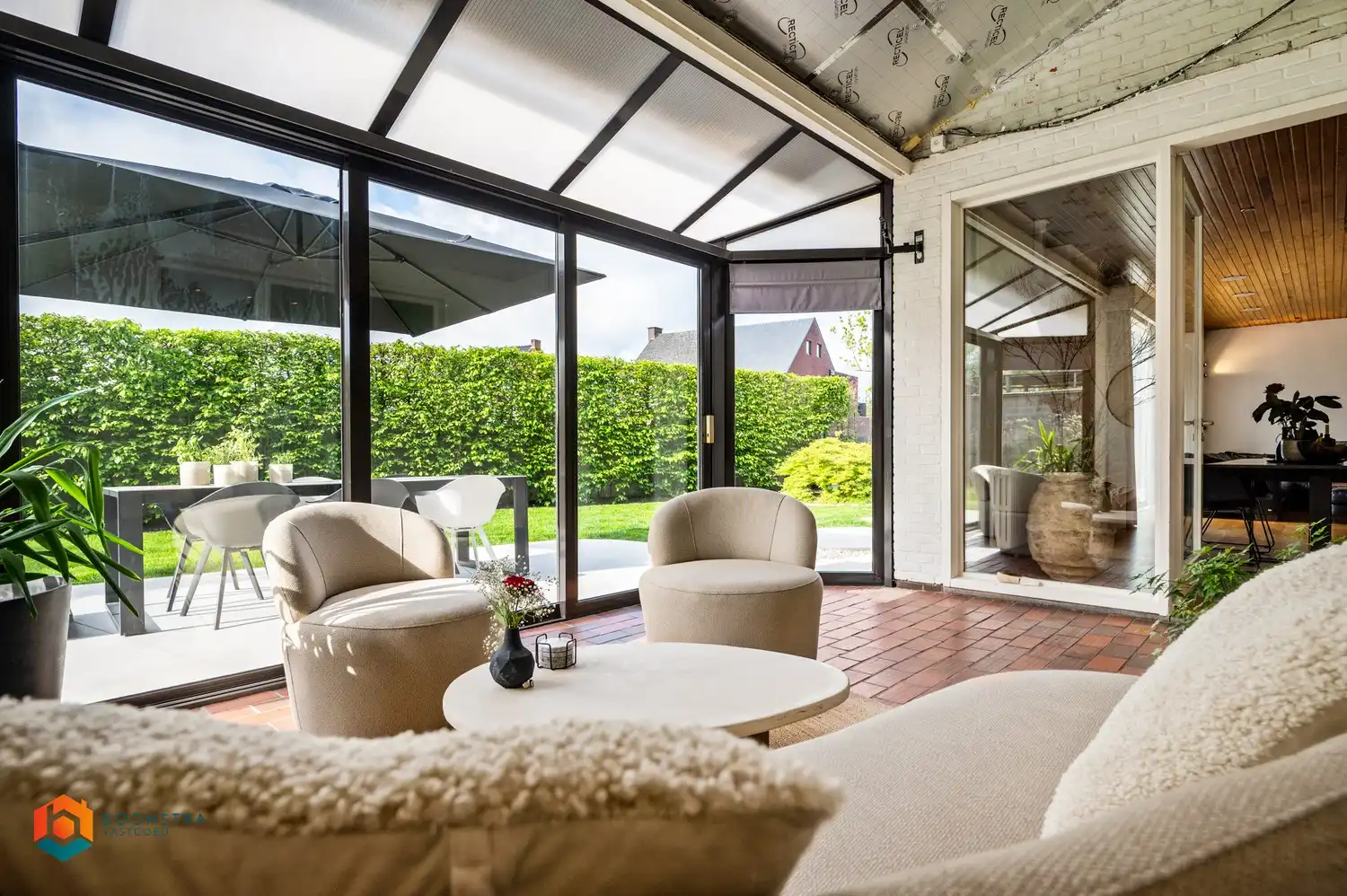 Charmante gezinswoning met 3 slpkrs op een perceel van 705 m² nabij het centrum van Beerzel foto 2