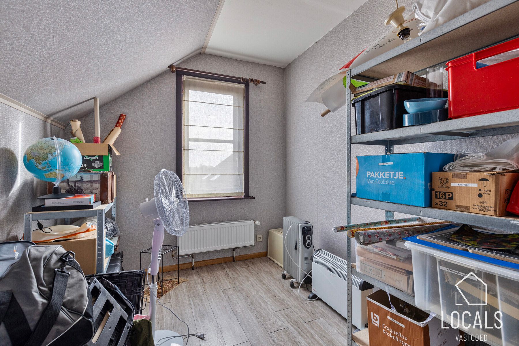 Ruime woning met 5 kamers, 2 garages en prachtig uitzicht foto 22