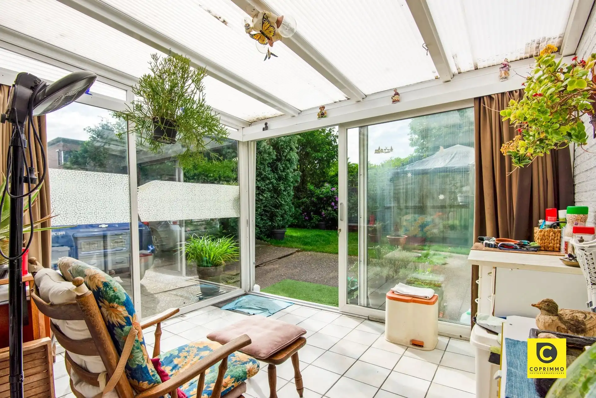 Gelijkvloers app.1 slk met tuin en garagebox foto 4
