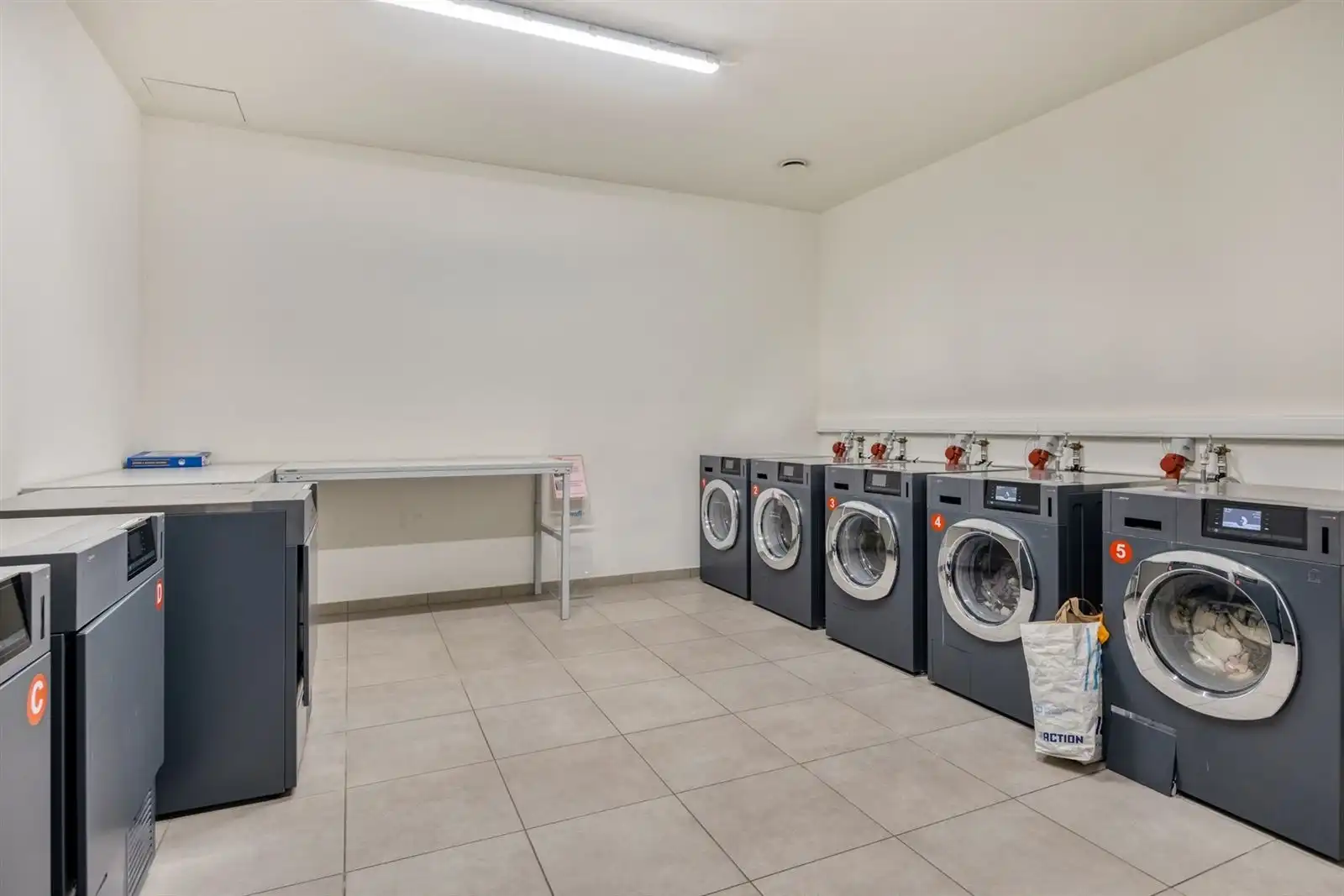 Ruim 2 slpk appartement op strategische ligging  foto 18