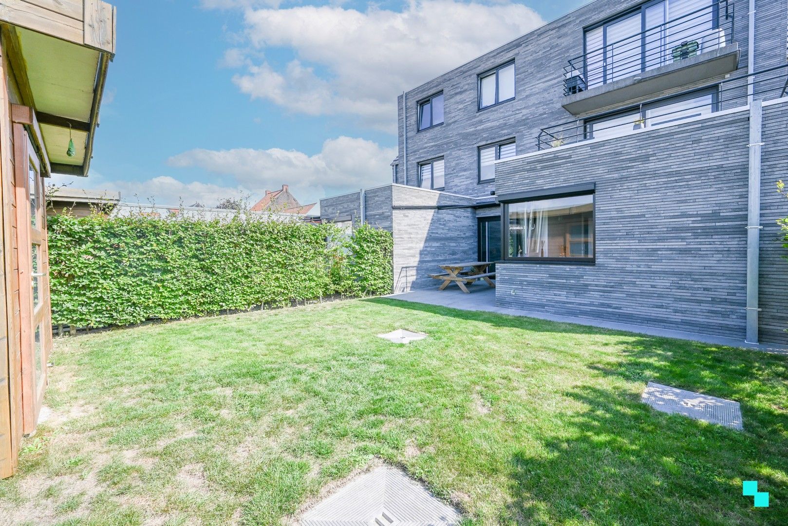 Gelijkvloers appartement met tuin nabij centrum Machelen foto {{pictureIndex}}