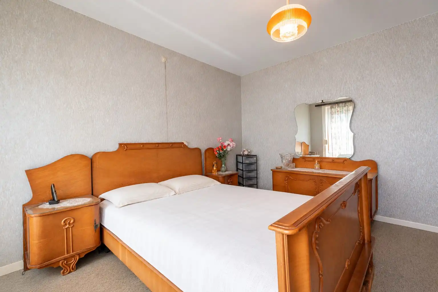 Goed gelegen woning in Lombardsijde met uitgebreide mogelijkheden. foto 9