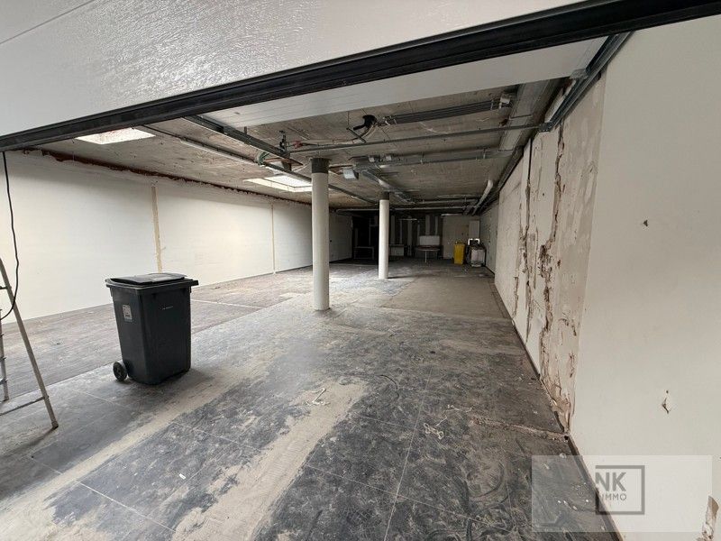 Magazijn te huur met een oppervlakte van 250m² foto 2