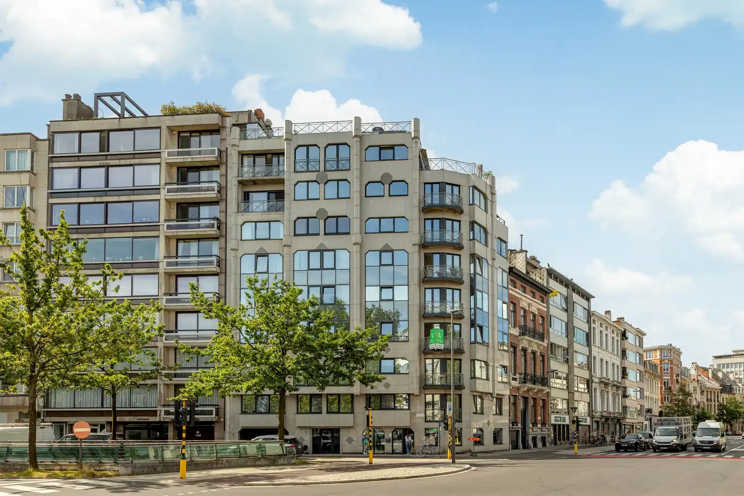 Luxueus en energiezuinig hoekappartement (260m²) op de 6de verdieping met prachtig uitzicht op het Stadspark foto 3