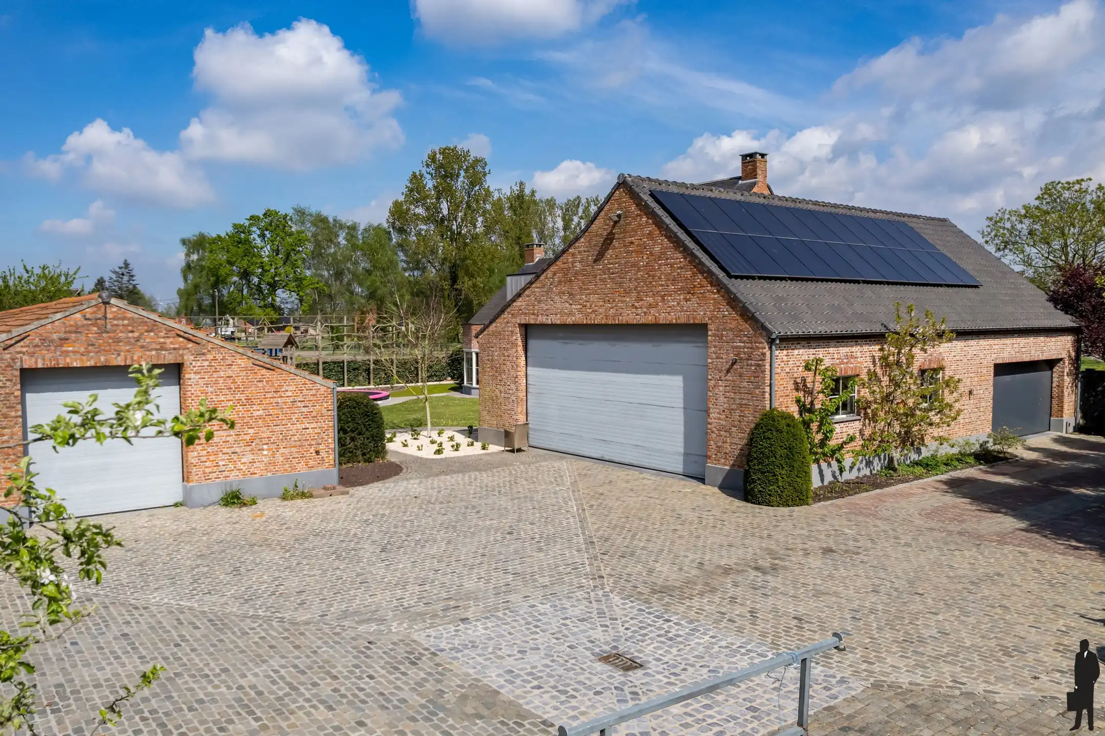 Uitzonderlijke hoevilla met paardenfaciliteiten op ca. 1 ha foto 19