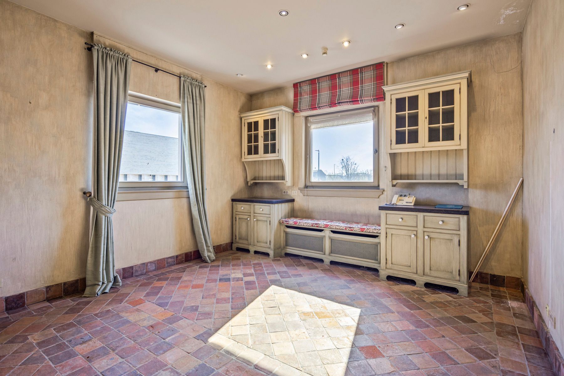 Luxueus appartement met 2 slaapkamers in Maaseik.  foto 10