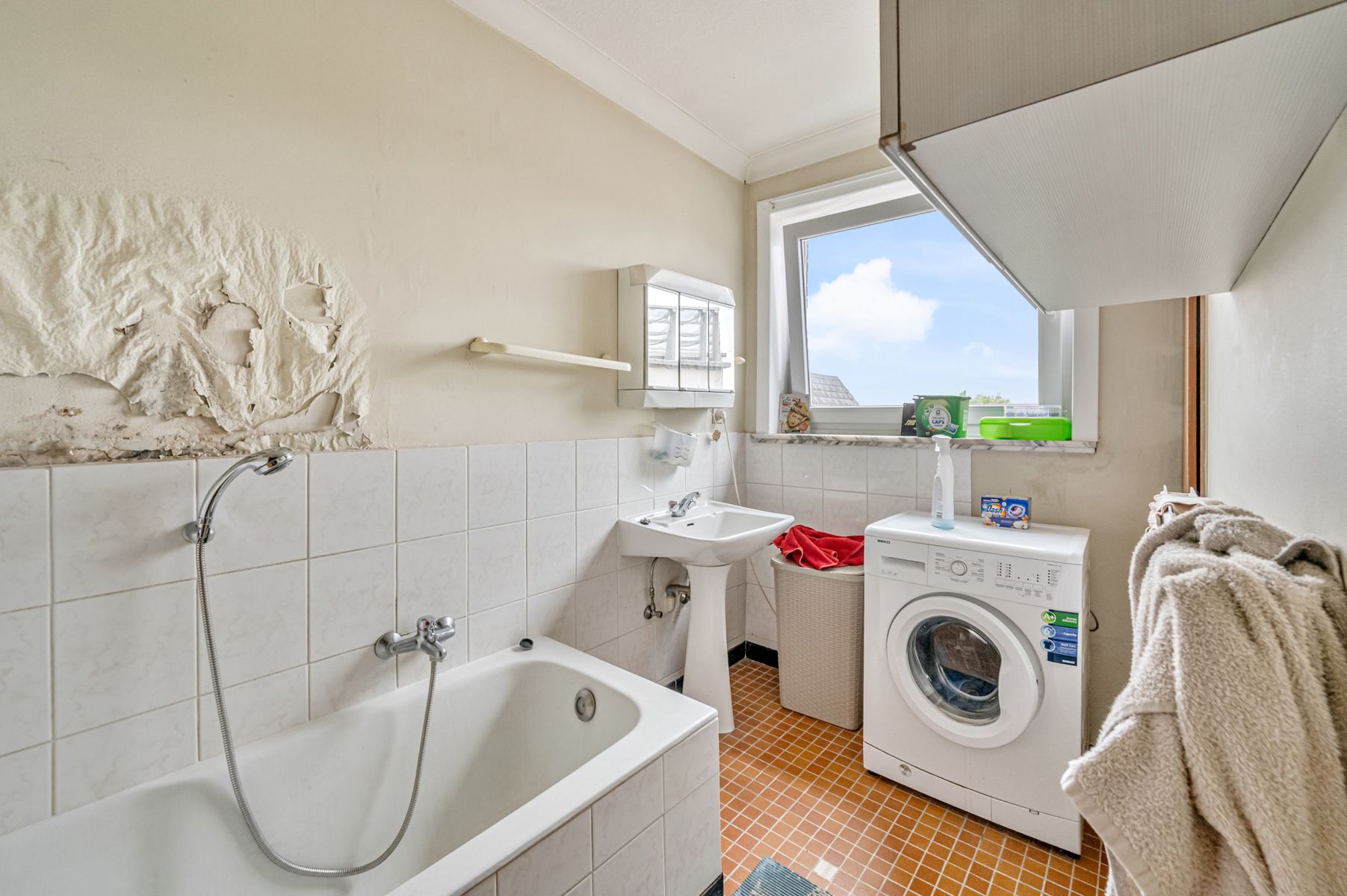 Op te frissen appartement met 1 slaapkamer en terras foto 7