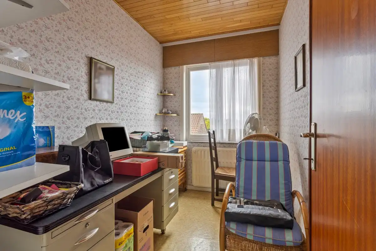 Woning met 5 slaapkamers en grote tuin. foto 25