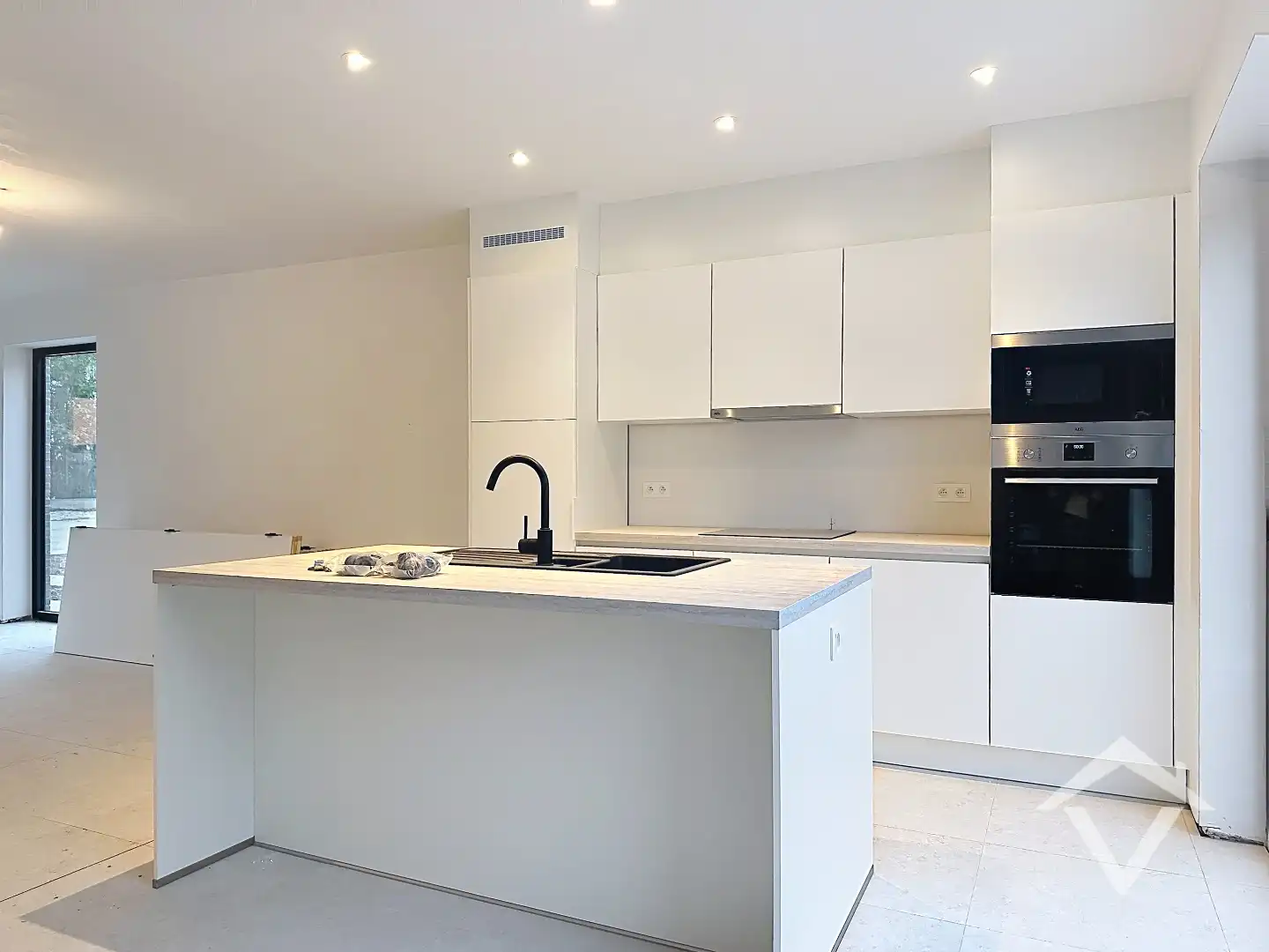 Woning met 3 slaapkamers en carport te Proven  foto 6