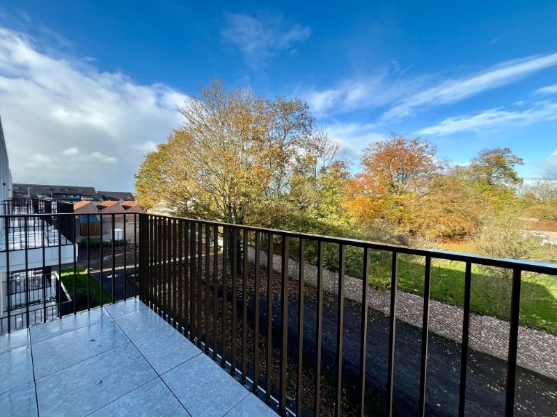 APPARTEMENT MET 2 SLAAPKAMERS, 2 BADKAMERS EN ONDERGRONDSE AUTOSTAANPLAATS TE HUUR IN SLEIDINGE foto 12