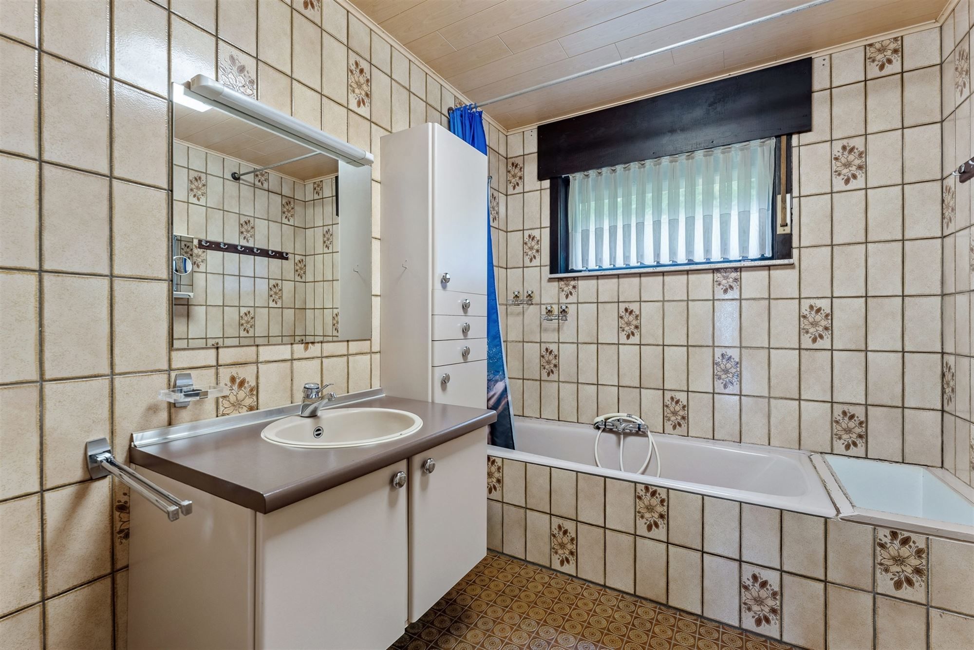 ZEER GOED ONDERHOUDEN GELIJKVLOERSE WONING MET 3 TOT 4 SLAAPKAMERS OP EEN RUIM PERCEEL VAN 10A33CA TE OOSTHAM foto 19