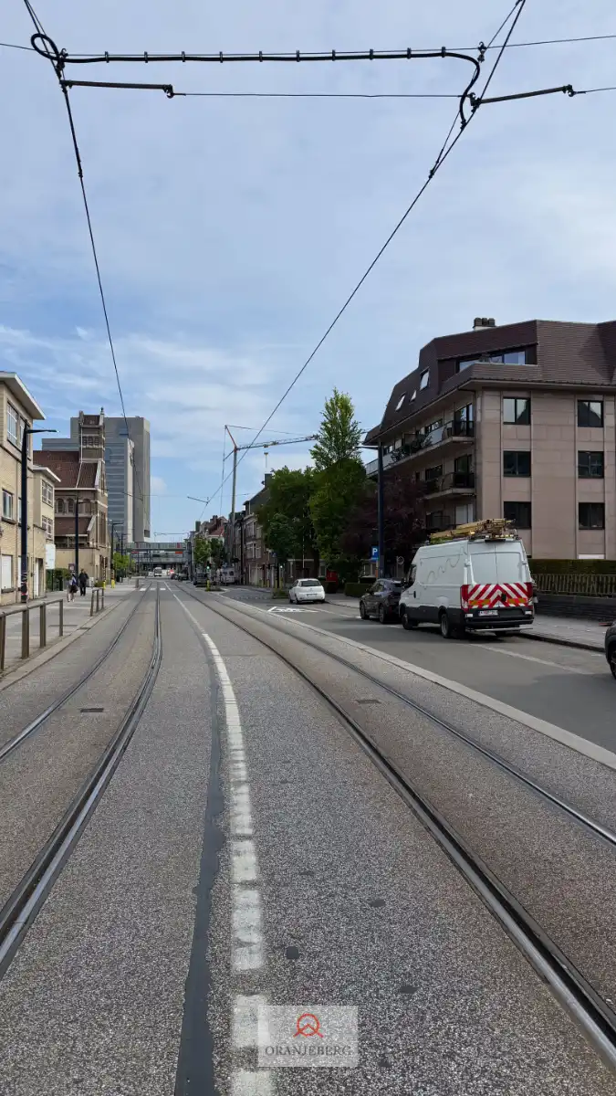Gelijkvloers 3 slpk appartement met groot terras vlakbij Station foto 35