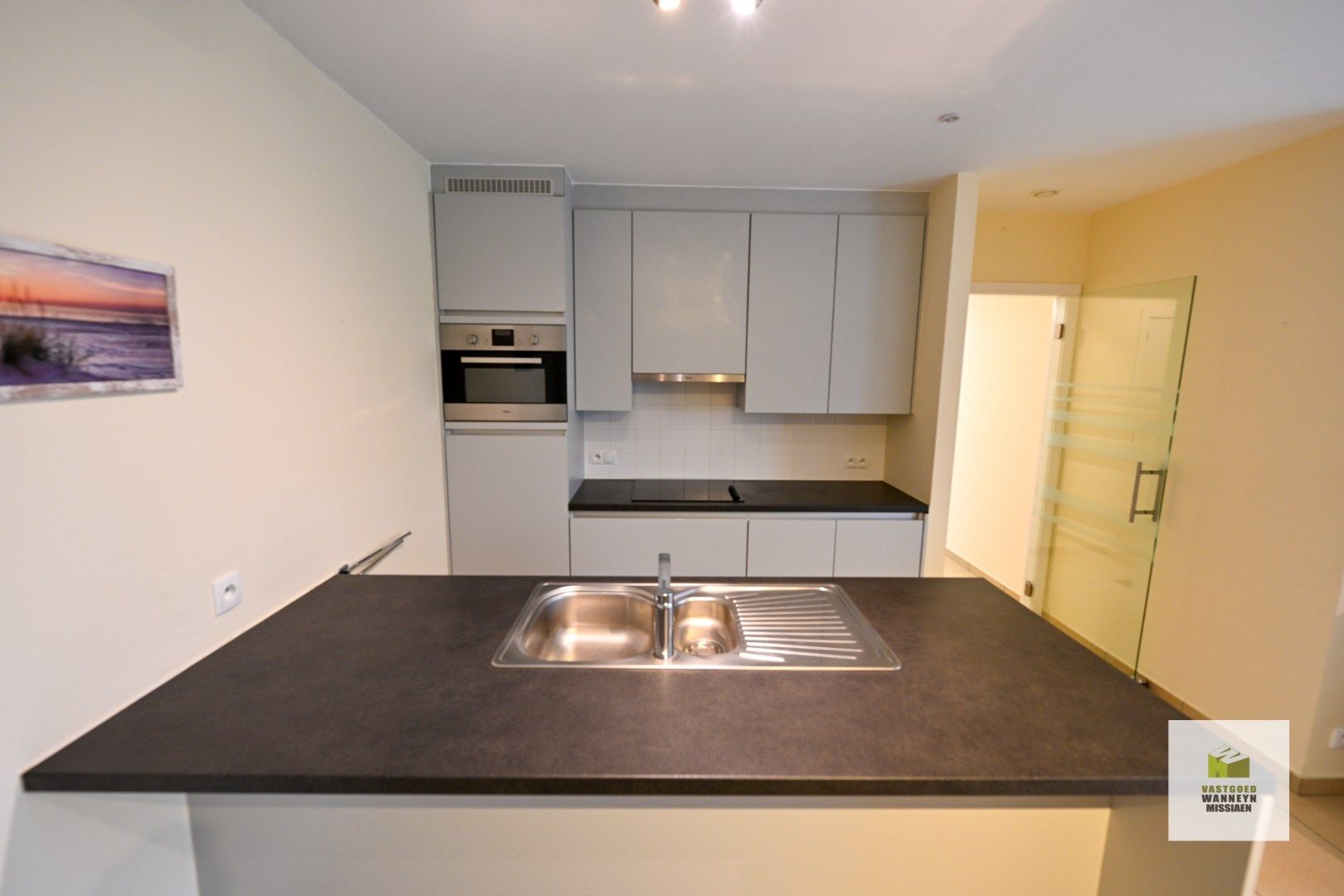 Instapklaar appartement met 2 slaapkamers en balkon aan het station van Beernem foto 5