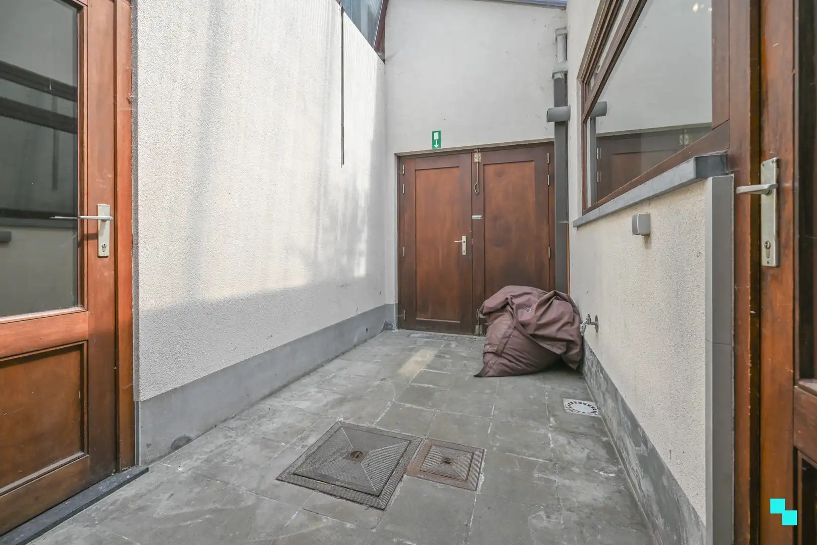 Commerciële ruimte op perfecte locatie foto 24