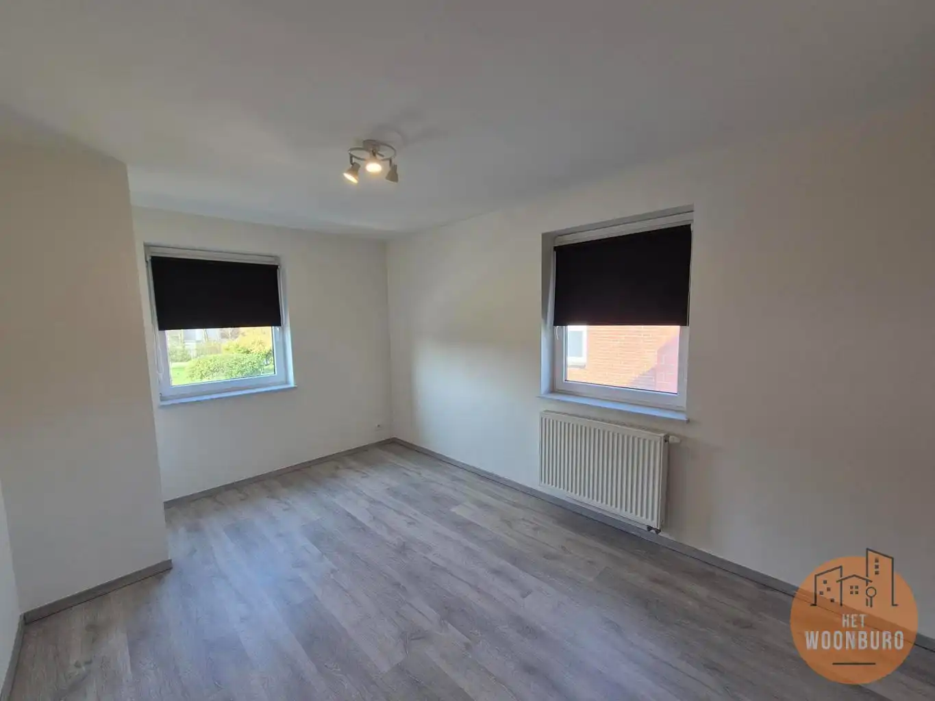 Halfopen bebouwing met 3 slpks, zolder, garage en tuin foto 11