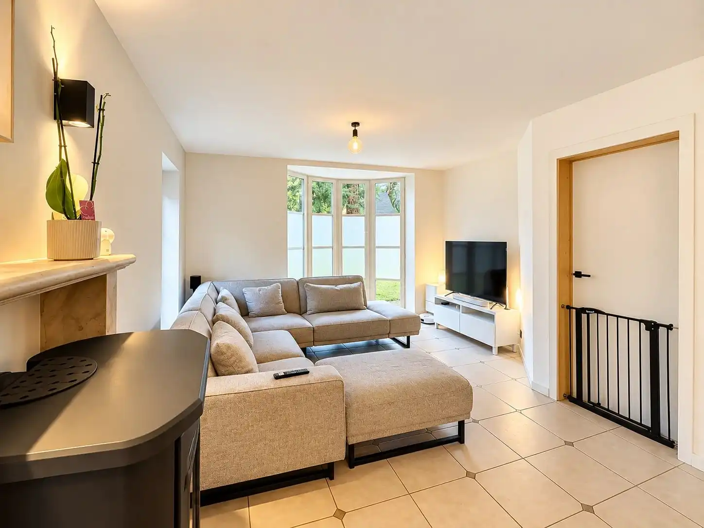 Instapklare woning met 4 slaapkamers op een mooi perceel. foto 9