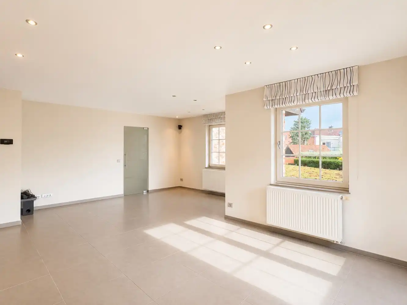 Sfeervol, ruim en zonnig villa-appartement gelegen op wandelafstand van het centrum van Melle. foto 3