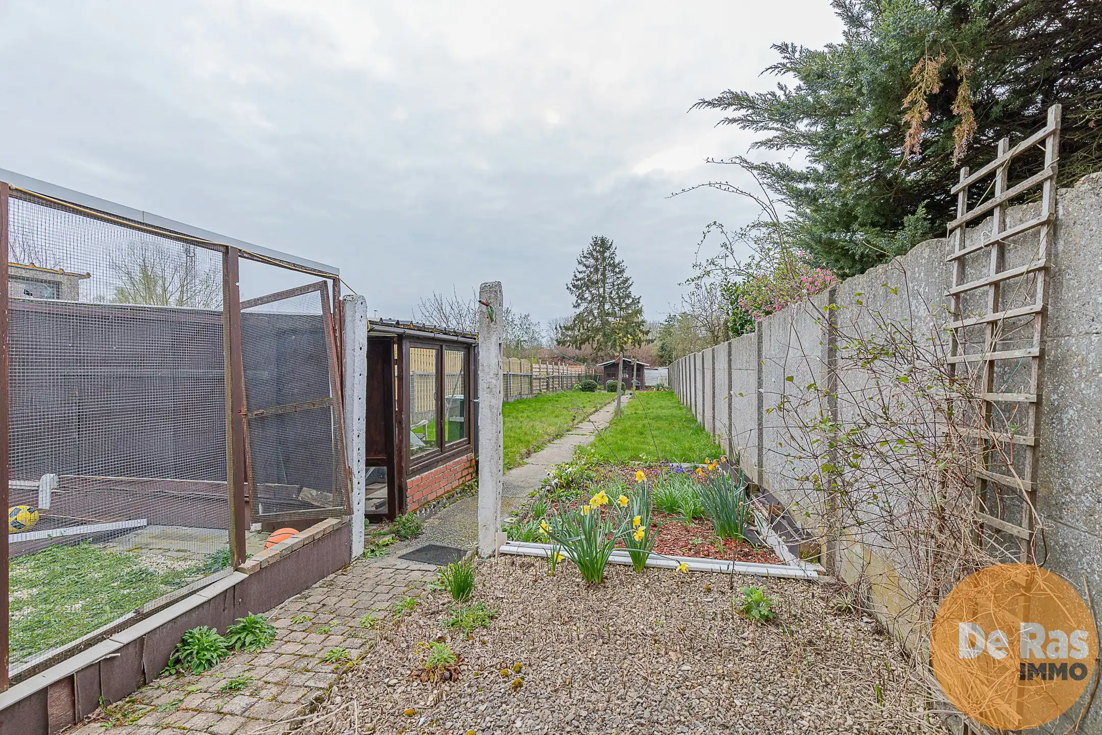 NIEUWERKERKEN - Goed onderhouden woning met 3 slpks en tuin foto 21