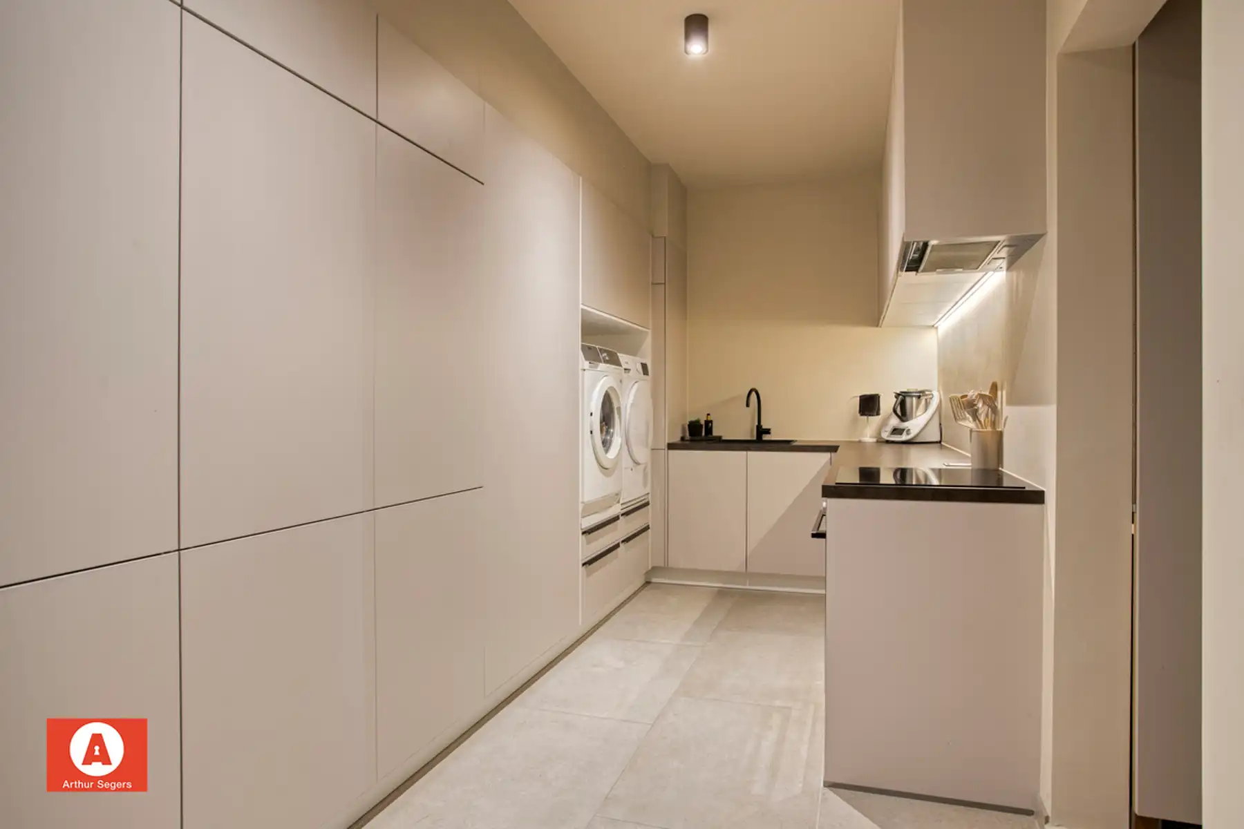 Zeldzame en energiezuinige designparel in Japandi-stijl foto 18