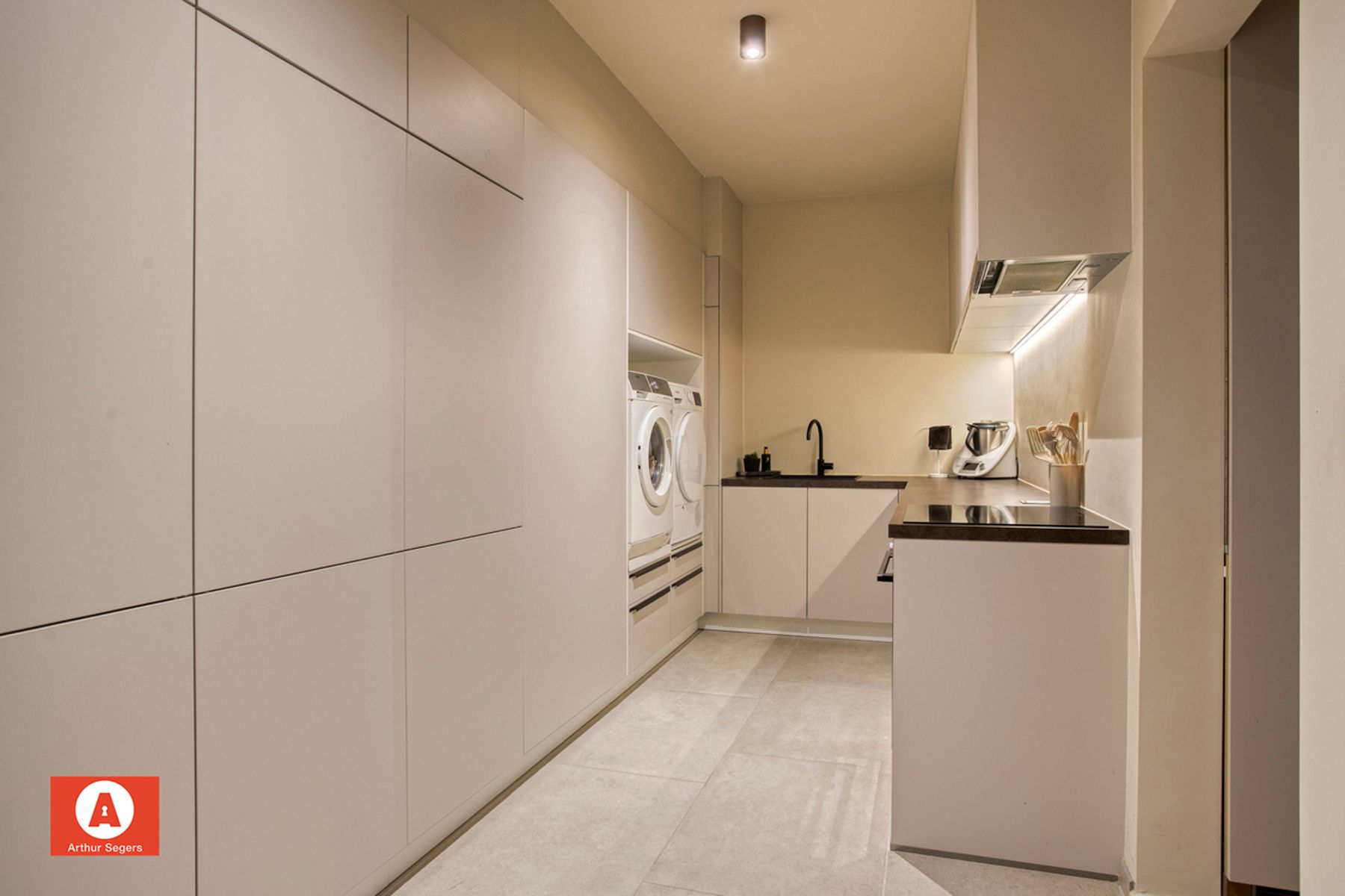 Zeldzame en energiezuinige designparel in Japandi-stijl foto 18