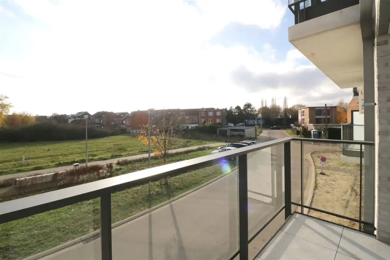 Zonnig appartement, zuidterras, twee slpk, autostaanplaats op gunstige locatie foto 44