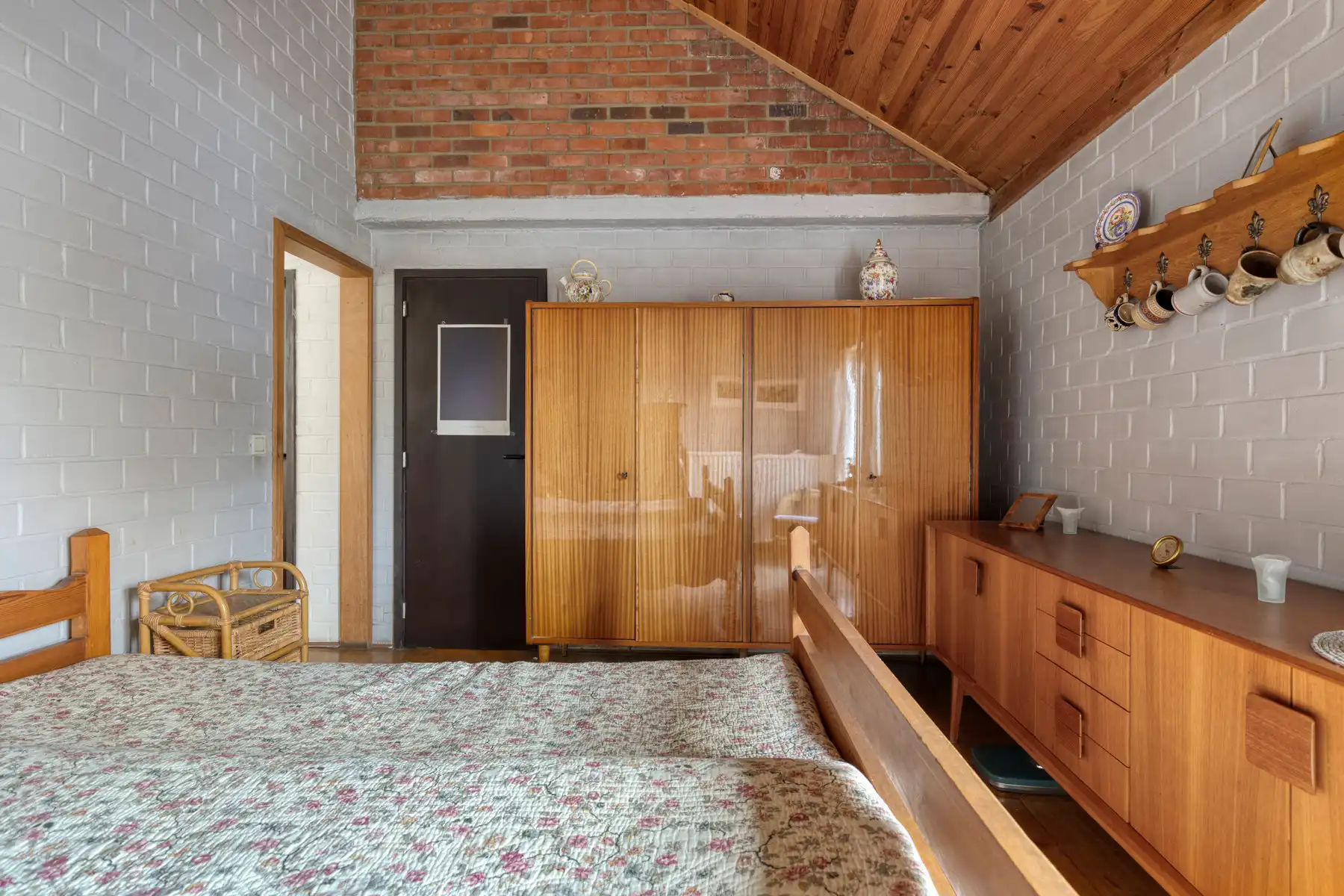 Villa met 5 slaapkamers, tuin en dubbele garage foto 15