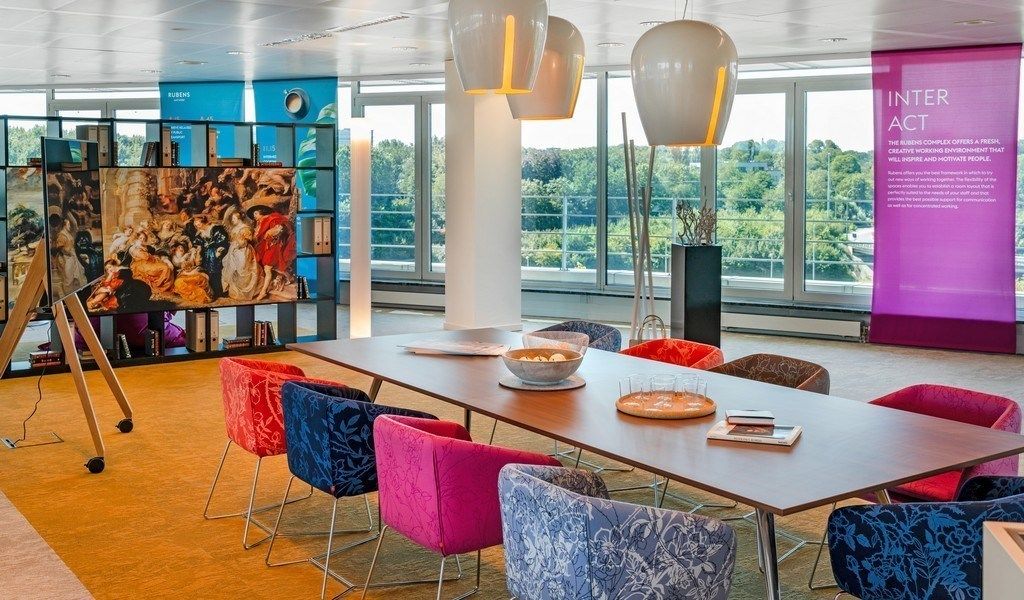 Gelijkvloers kantoor te huur in  "Rubens Building" te Berchem foto 16