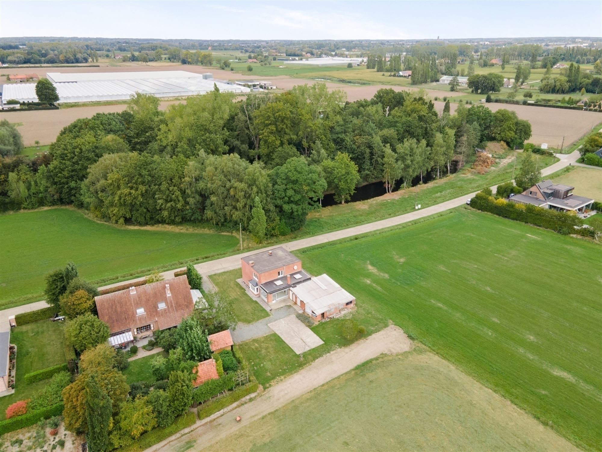 Te renoveren woning met 5 slpks te Koningshooikt foto 19
