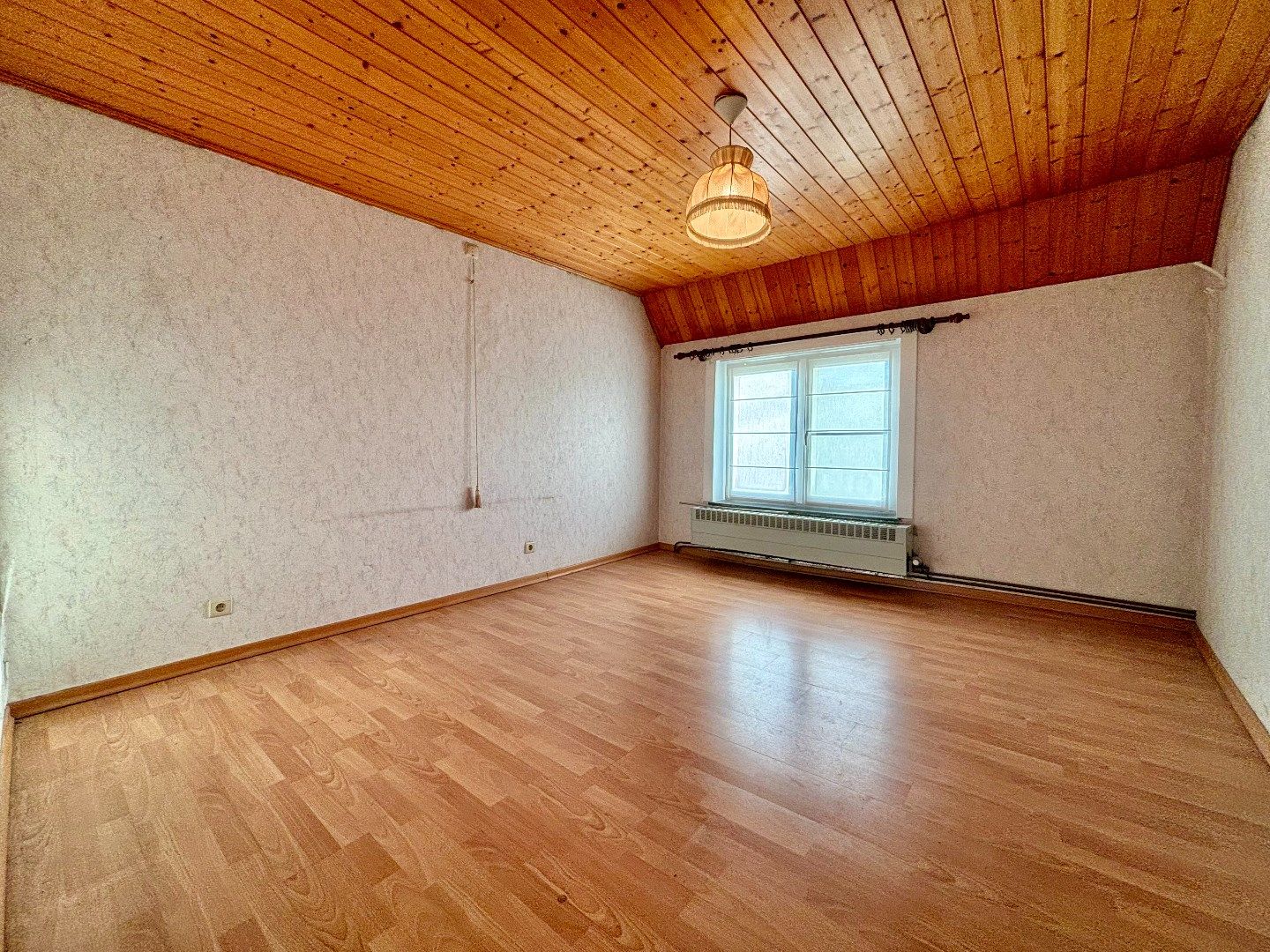 RUIME WONING OP 1777M² MET 4 SLPKS, GARAGE EN PRACHTIGE VERZICHTEN foto 20
