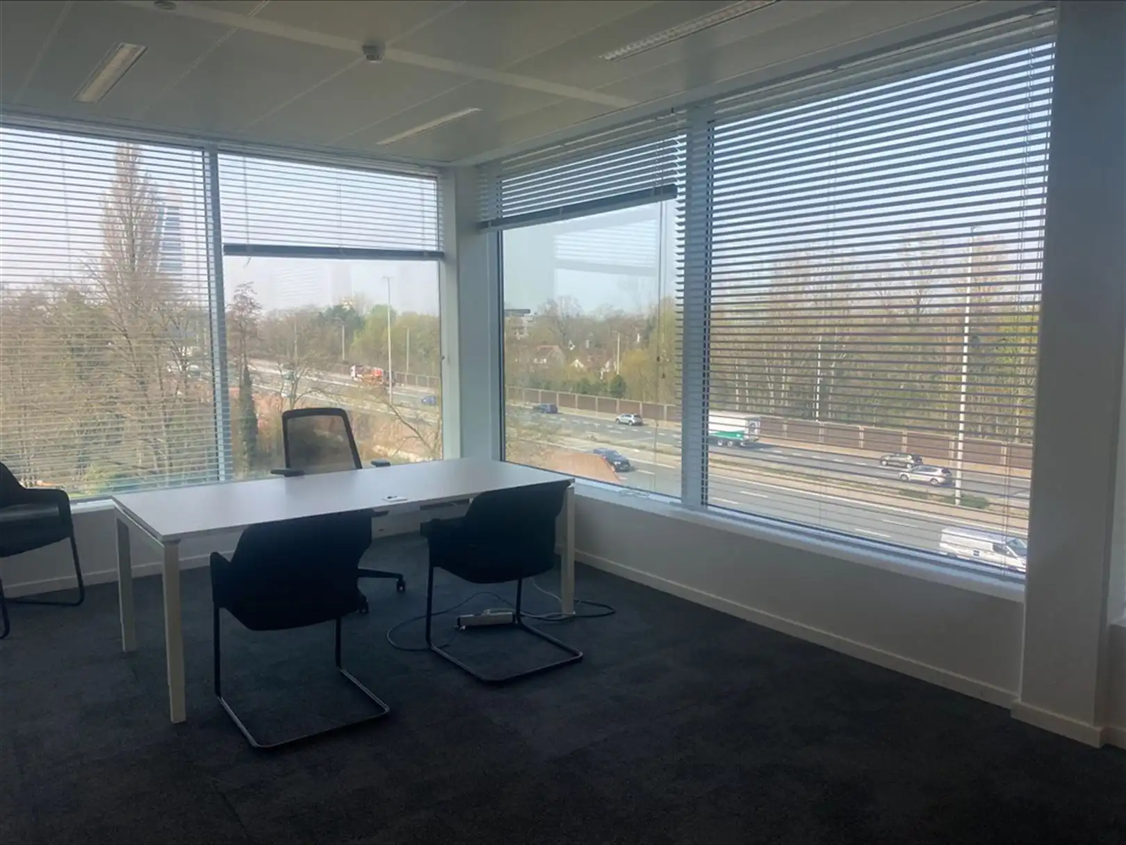 Stijlvolle gemeubelde kantoren - all-in dienstenpakket foto 3